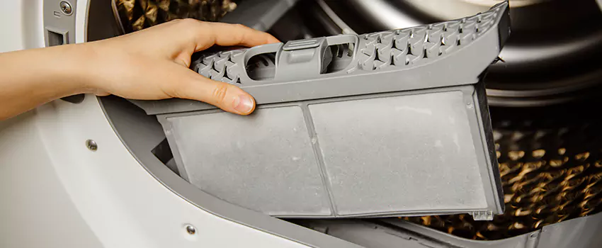 Signs Of A Clogged Dryer Lint Trap in Pendleton, Oregon